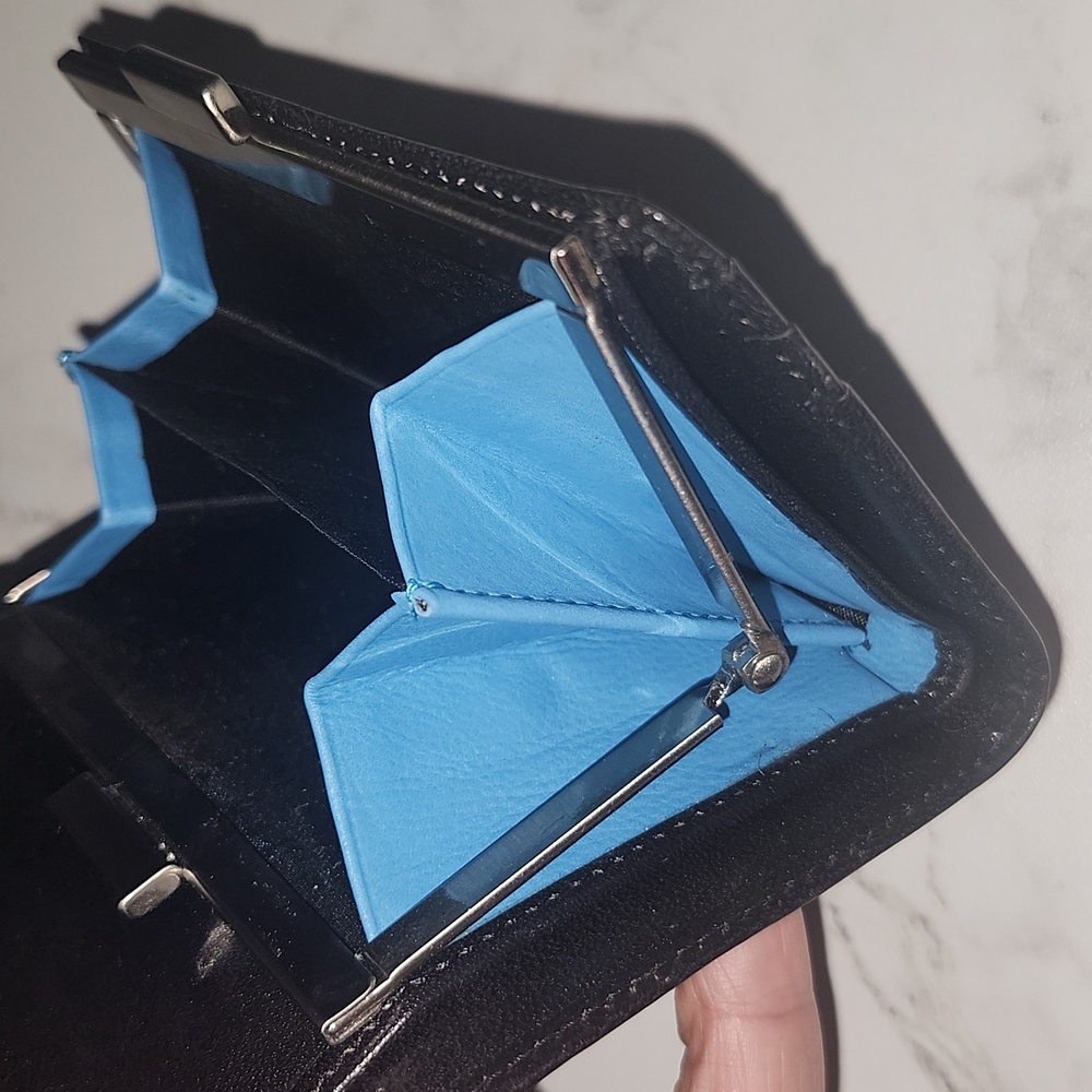 Ted Baker Kisslock Wallet - Picture 5 of 11